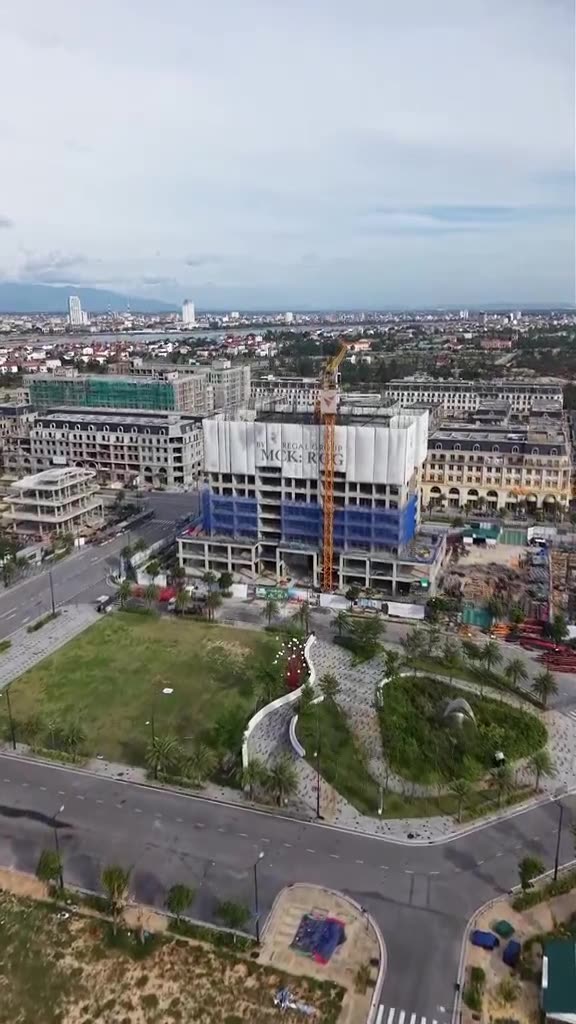 Tiến độ thi công